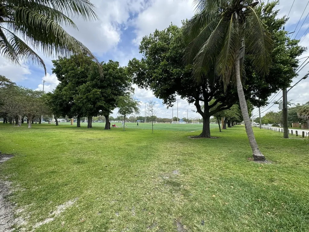625 NE 14th Avenue Fort Lauderdale FL 33304