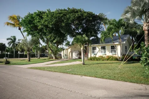1906 S Ocean Drive Fort Pierce FL 34949