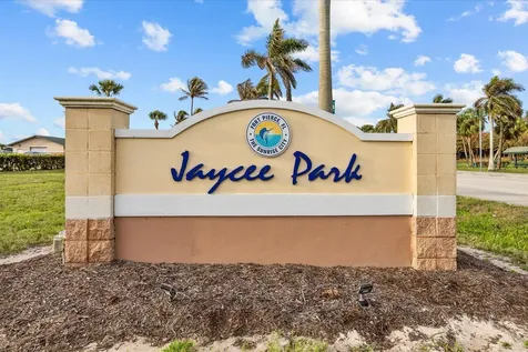 1906 S Ocean Drive Fort Pierce FL 34949