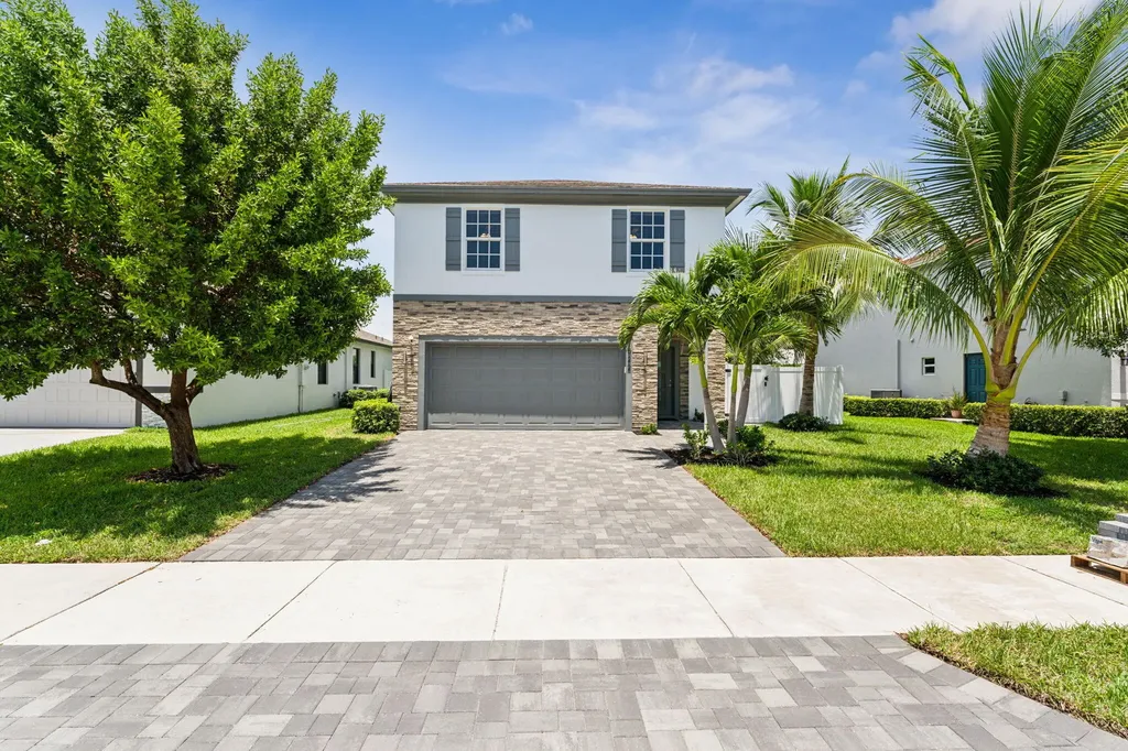 522 Lucky Lane Delray Beach FL 33444