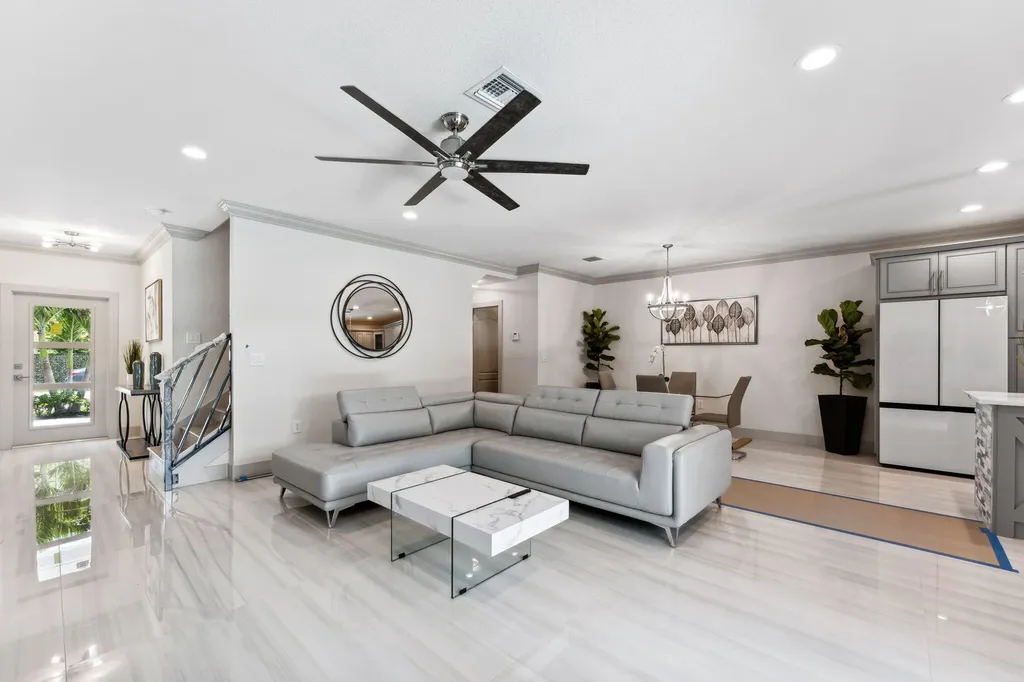 522 Lucky Lane Delray Beach FL 33444