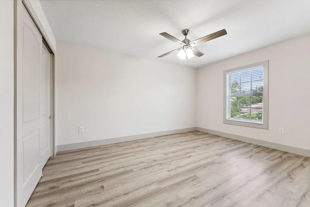 522 Lucky Lane Delray Beach FL 33444