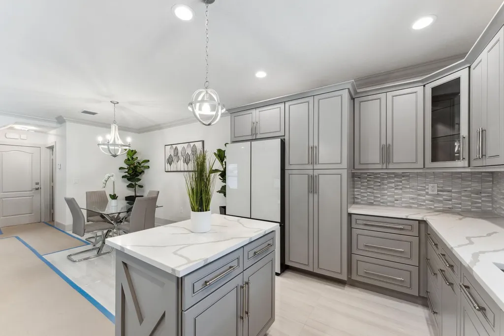 522 Lucky Lane Delray Beach FL 33444