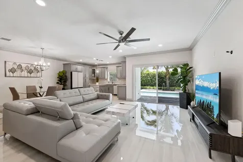 522 Lucky Lane Delray Beach FL 33444
