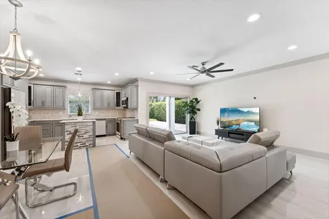 522 Lucky Lane Delray Beach FL 33444