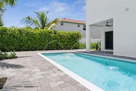 522 Lucky Lane Delray Beach FL 33444