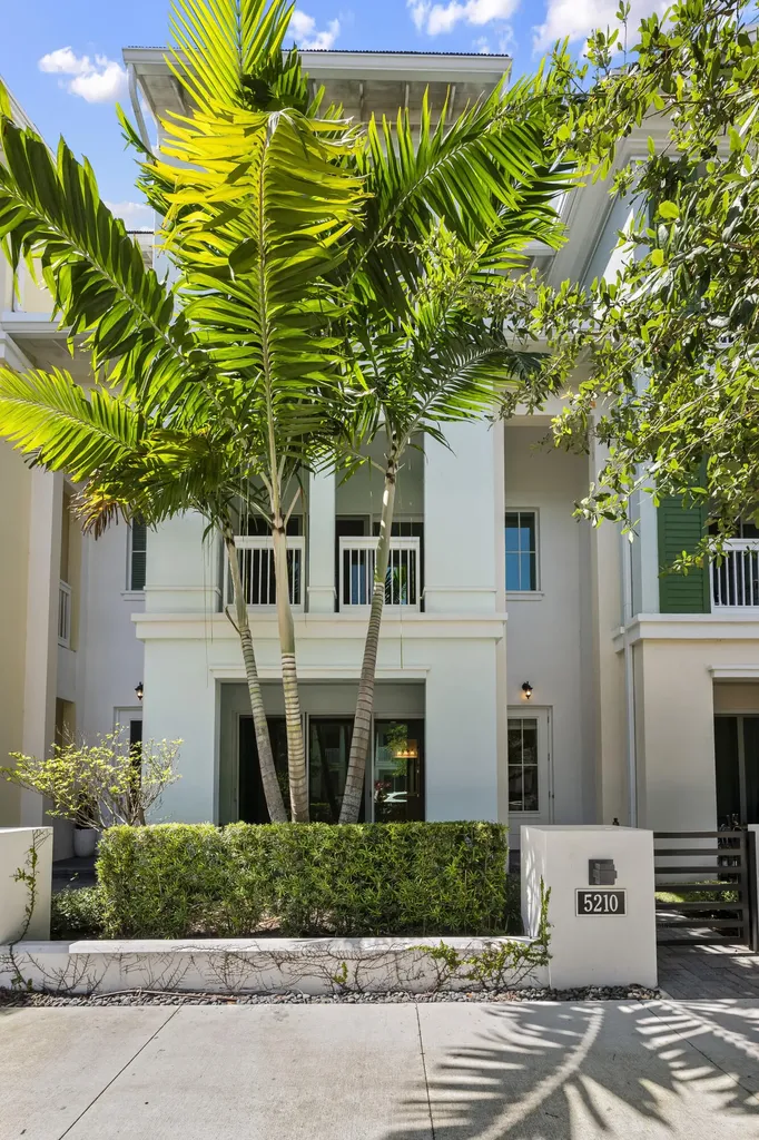 5210 Beckman Terrace Palm Beach Gardens FL 33418