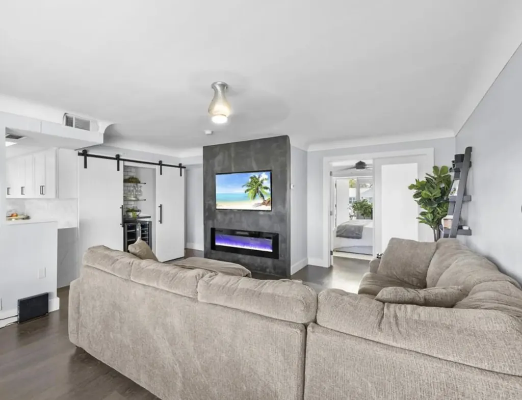 535 Hendricks Isle Fort Lauderdale FL 33301