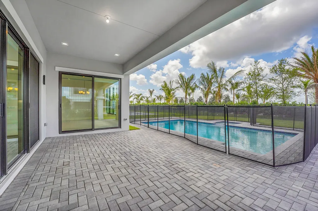 13005 Feathering Way Palm Beach Gardens FL 33412