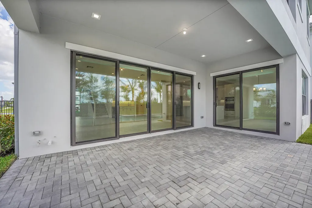 13005 Feathering Way Palm Beach Gardens FL 33412