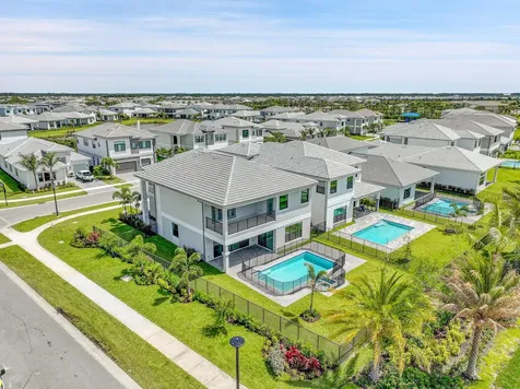 13005 Feathering Way Palm Beach Gardens FL 33412