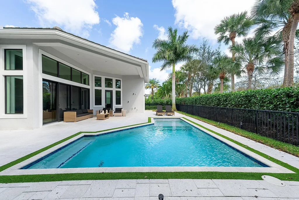 2600 NW 69th Street Boca Raton FL 33496