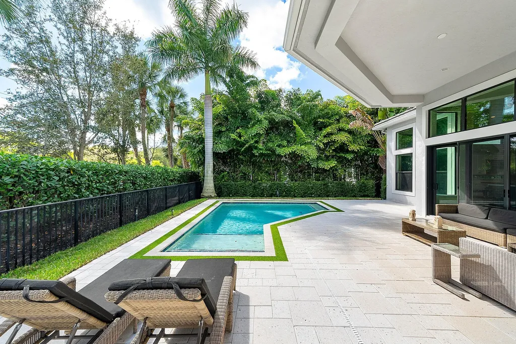 2600 NW 69th Street Boca Raton FL 33496