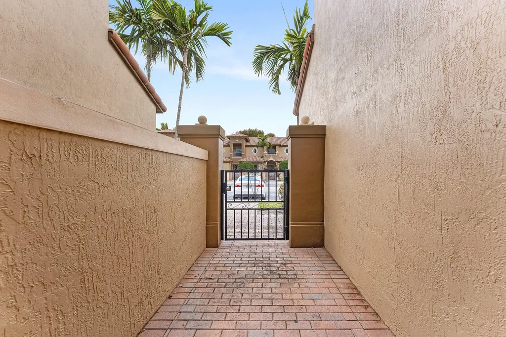 6515 Diamond Springs Terrace West Palm Beach FL 33411
