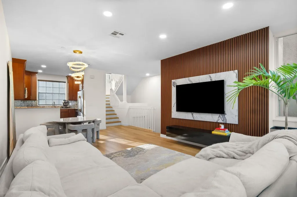 1213 Tequesta Street Fort Lauderdale FL 33312