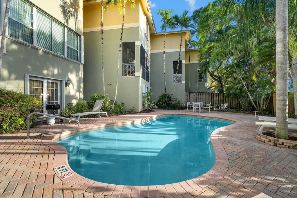 1213 Tequesta Street Fort Lauderdale FL 33312