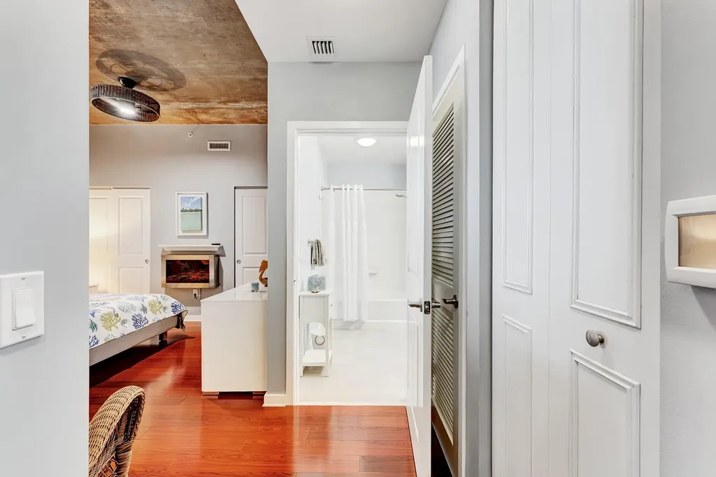 300 S Australian Avenue West Palm Beach FL 33401