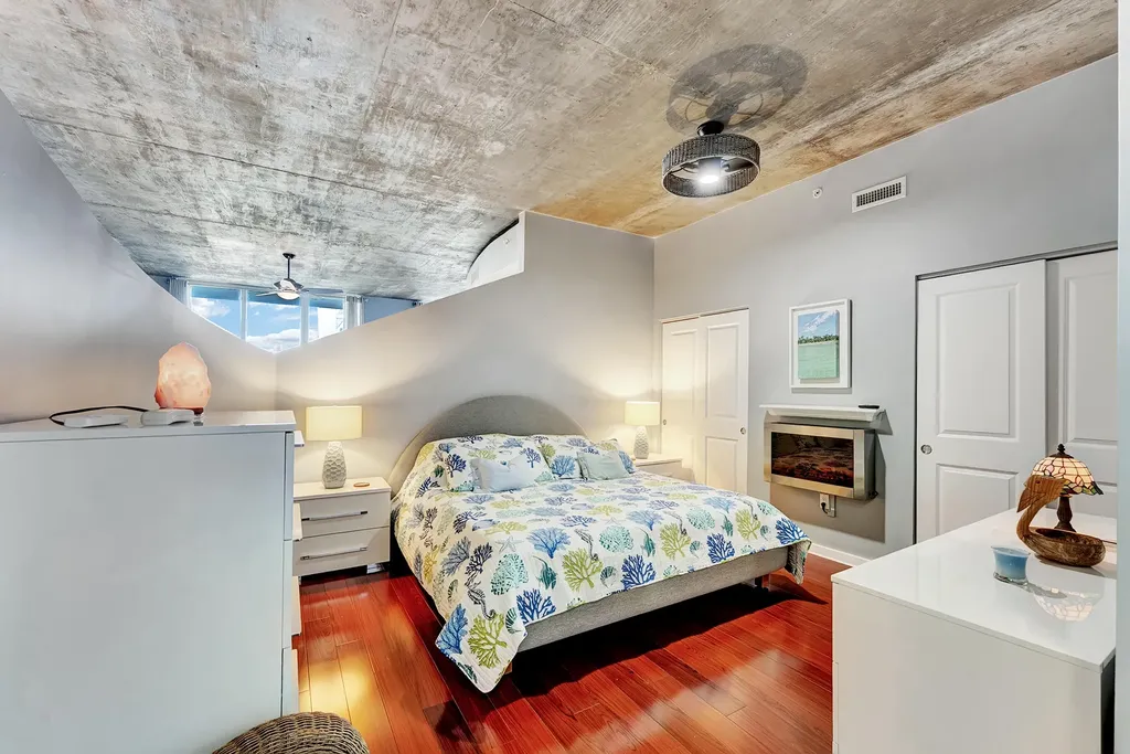 300 S Australian Avenue West Palm Beach FL 33401