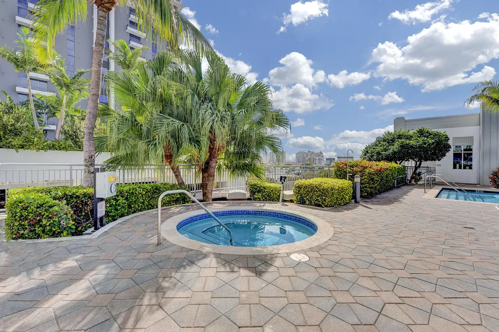 300 S Australian Avenue West Palm Beach FL 33401