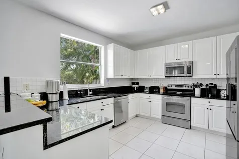 16405 Diamond Head Drive Weston FL 33331