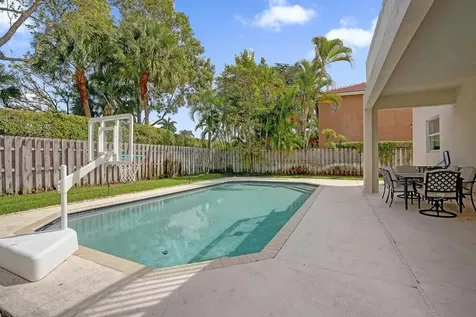 16405 Diamond Head Drive Weston FL 33331