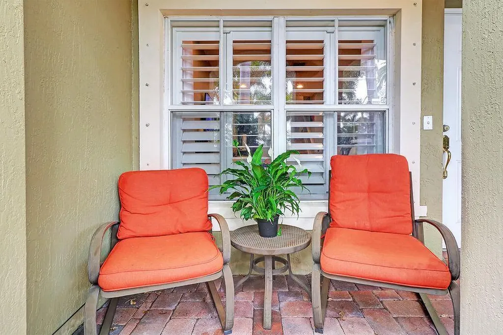 400 Lake Monterey Circle Boynton Beach FL 33426
