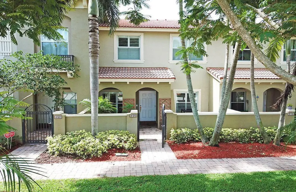 400 Lake Monterey Circle Boynton Beach FL 33426
