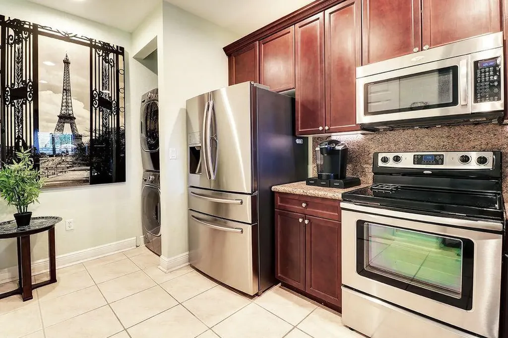 400 Lake Monterey Circle Boynton Beach FL 33426