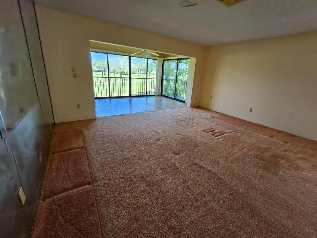 17 Westgate Lane Boynton Beach FL 33436