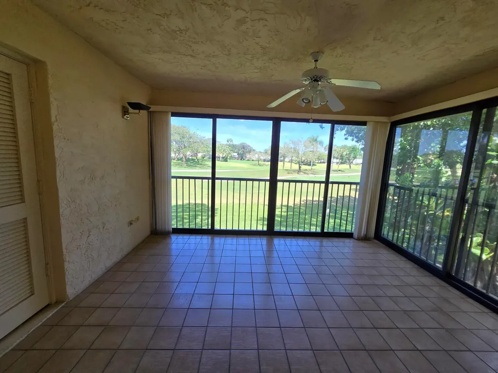 17 Westgate Lane Boynton Beach FL 33436