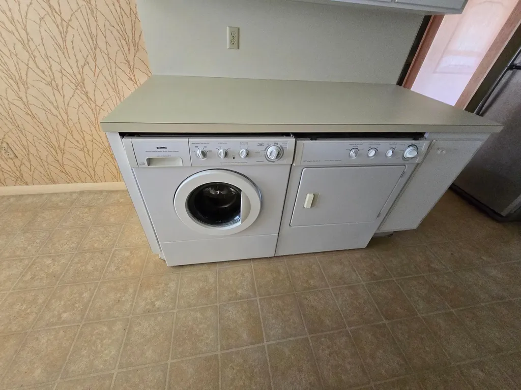 17 Westgate Lane Boynton Beach FL 33436