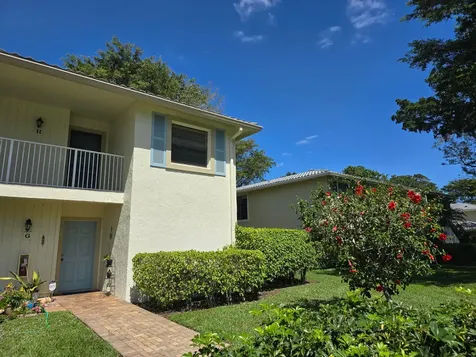 17 Westgate Lane Boynton Beach FL 33436