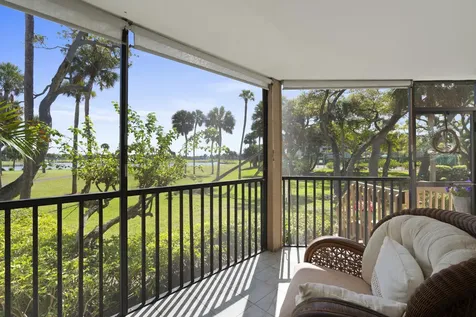 233 NE Edgewater Drive Hutchinson Island FL 34996