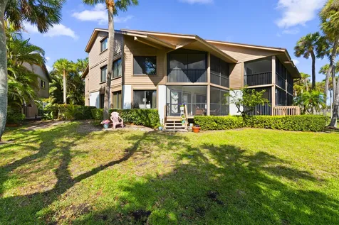233 NE Edgewater Drive Hutchinson Island FL 34996