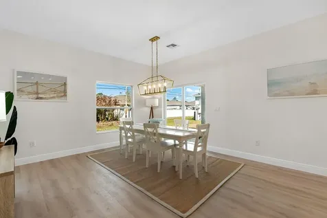 9055 103rd Avenue Vero Beach FL 32967