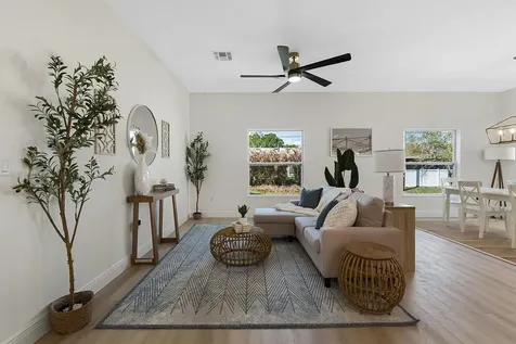 9055 103rd Avenue Vero Beach FL 32967