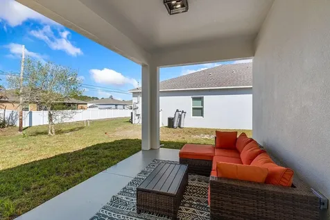 9055 103rd Avenue Vero Beach FL 32967