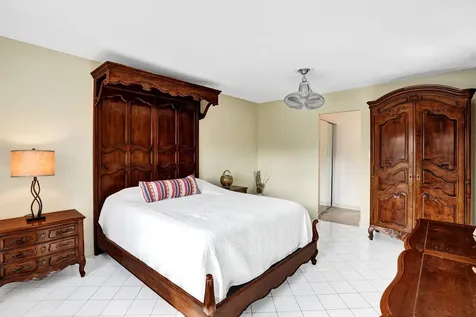 200 Diplomat Parkway Hallandale Beach FL 33009