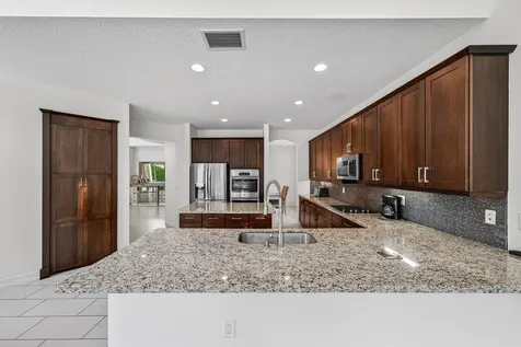 8203 Mariano Falls Lane Boynton Beach FL 33473
