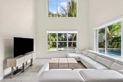 8203 Mariano Falls Lane Boynton Beach FL 33473