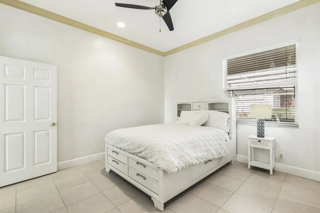 2296 Greenview Cove Drive Wellington FL 33414