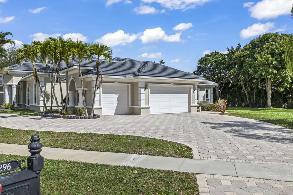 2296 Greenview Cove Drive Wellington FL 33414