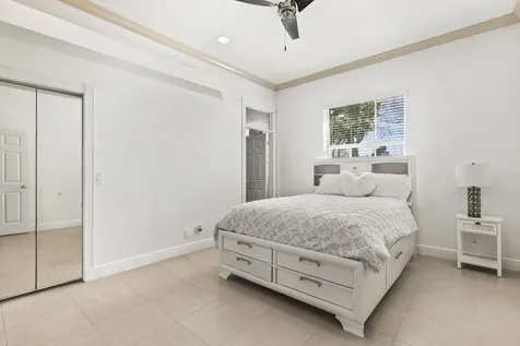 2296 Greenview Cove Drive Wellington FL 33414