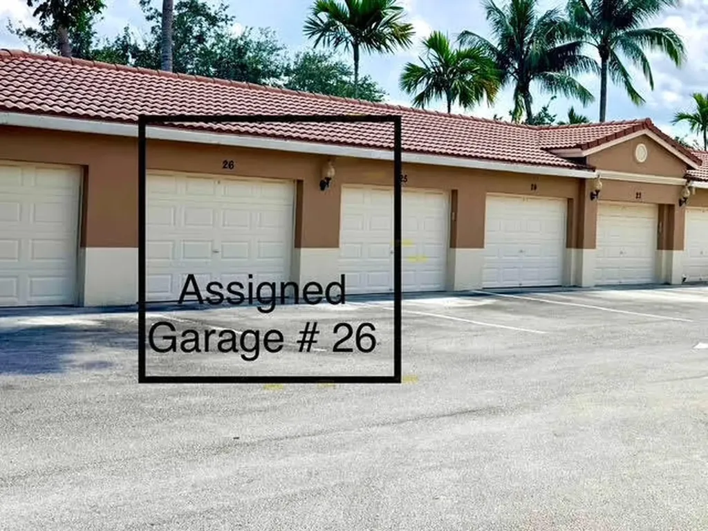 4905 Midtown Lane Palm Beach Gardens FL 33418