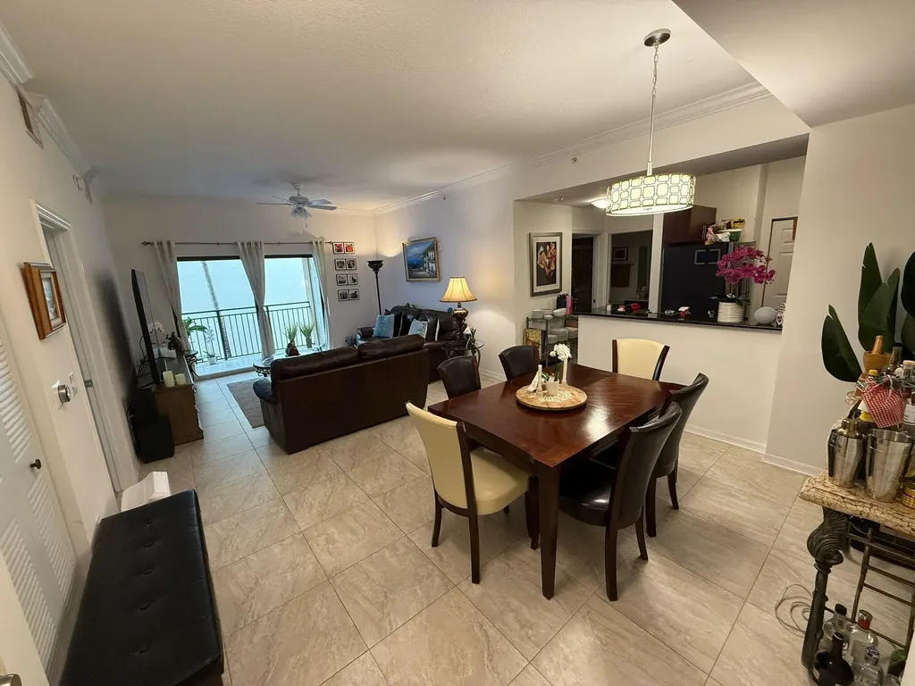 4905 Midtown Lane Palm Beach Gardens FL 33418
