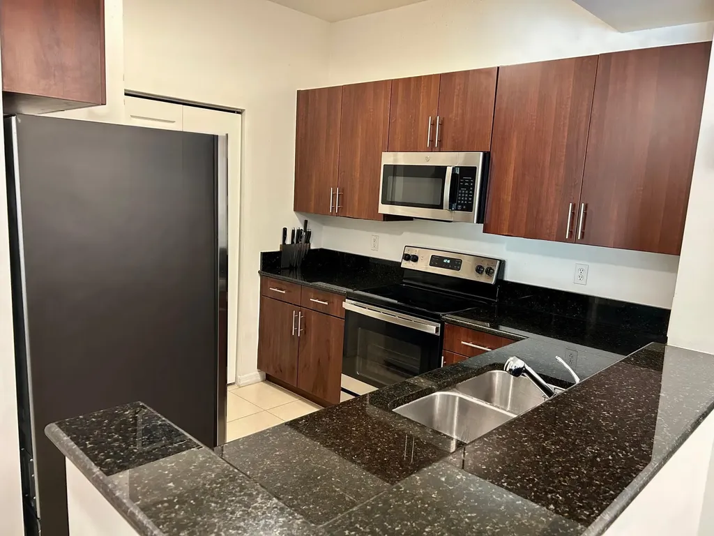 4905 Midtown Lane Palm Beach Gardens FL 33418