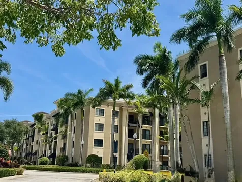 4905 Midtown Lane Palm Beach Gardens FL 33418