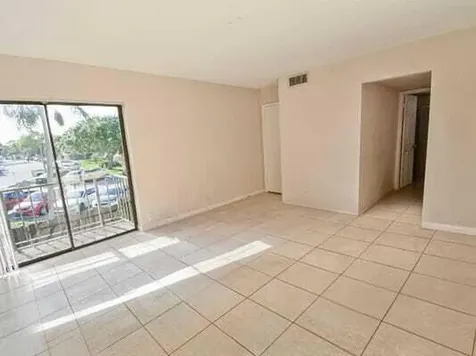 2168 White Pine Circle Greenacres FL 33415