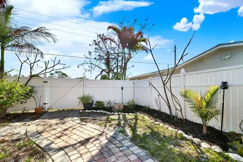 1180 NE Crescent Street Jensen Beach FL 34957