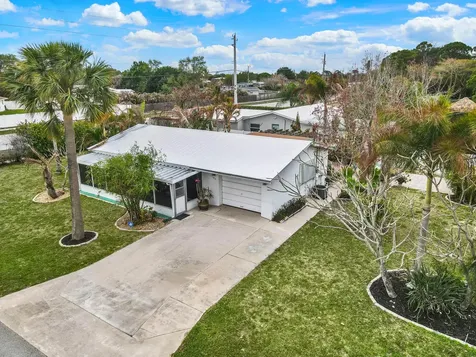 1180 NE Crescent Street Jensen Beach FL 34957